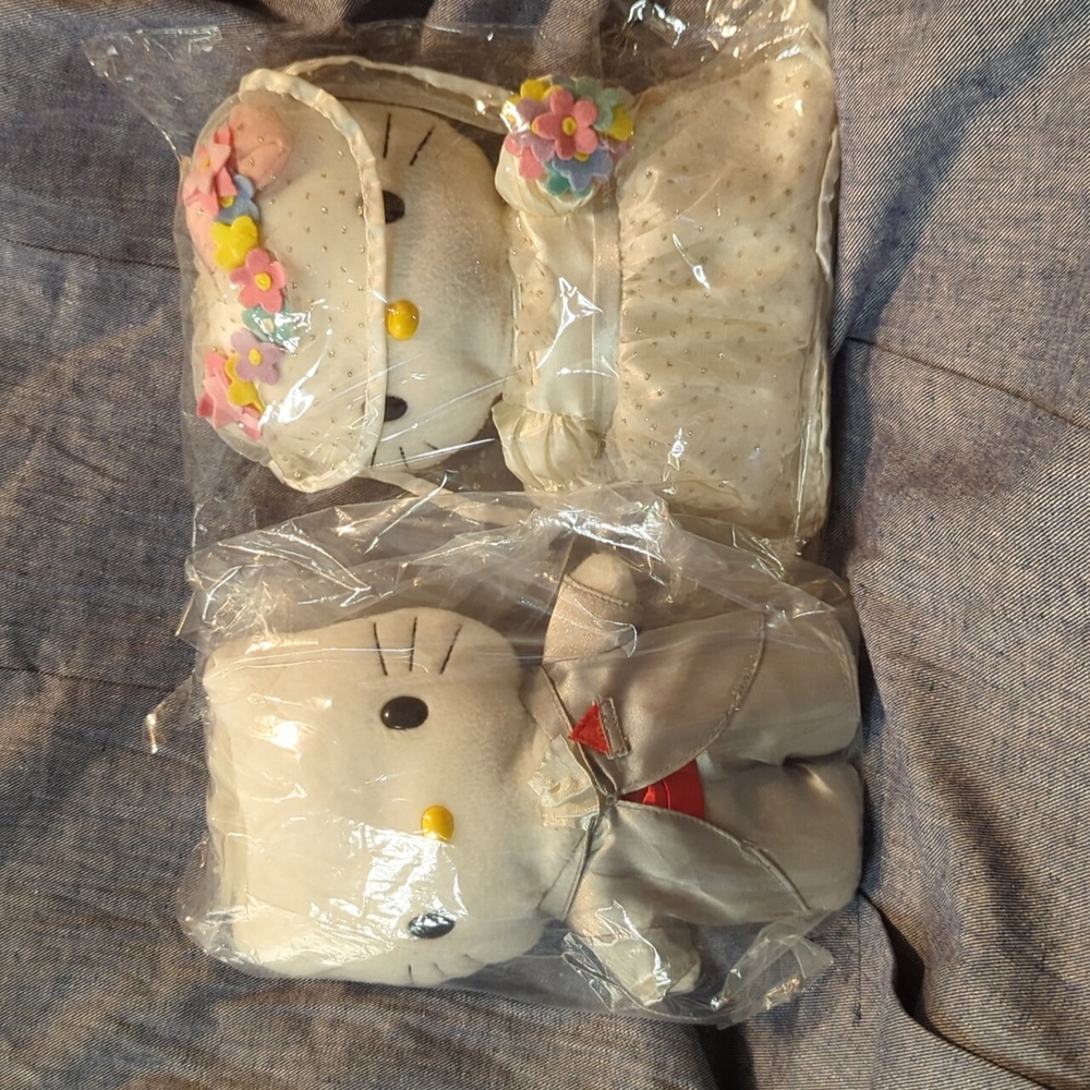 Sanrio Kitty Bride & Groom, made for McDonald's in 2000